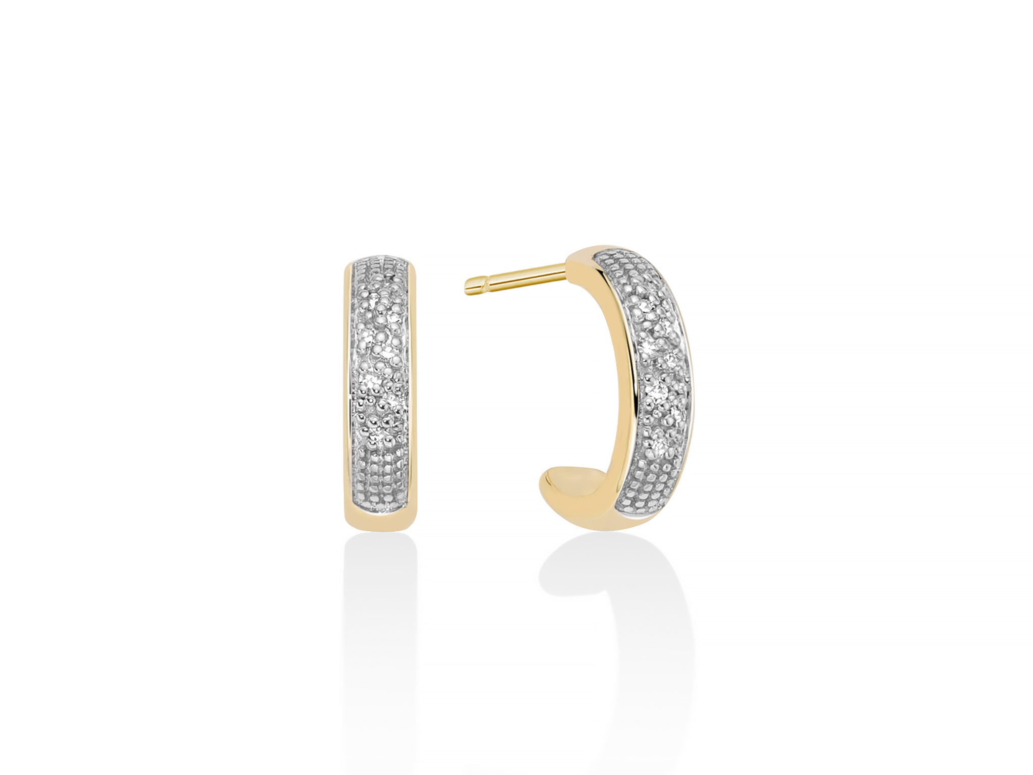 Orecchini a cerchio con pavè di diamanti in oro giallo 375